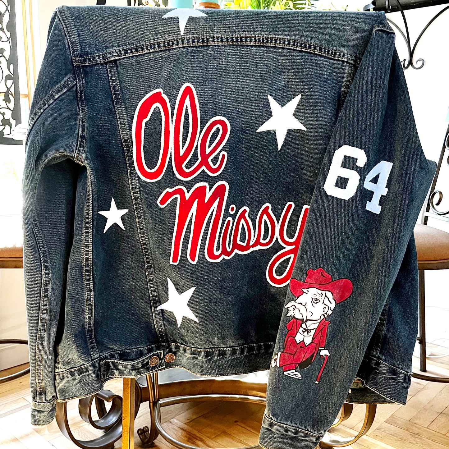 Ole Miss, University of Mississippi, Gameday outfit inspiration, colonel, red, white. blue, collegiate gear